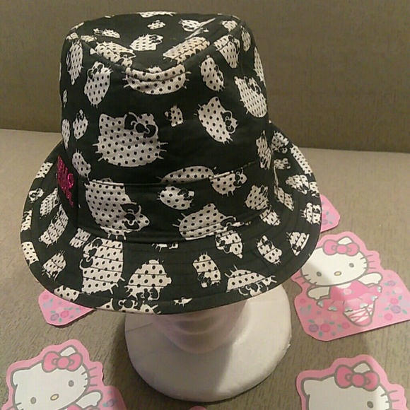 Hello Kitty Fedora - Picture 3 of 7